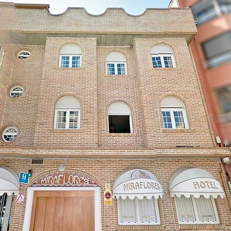 Hotel Miraflores Alcobendas Bagian luar foto